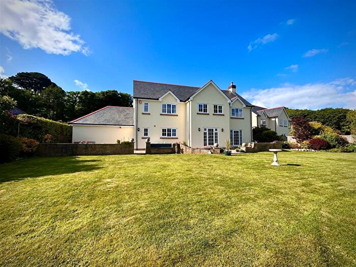 5 Bedroom Detached House For Sale In The Woodlands, Tehidy Park, TR14