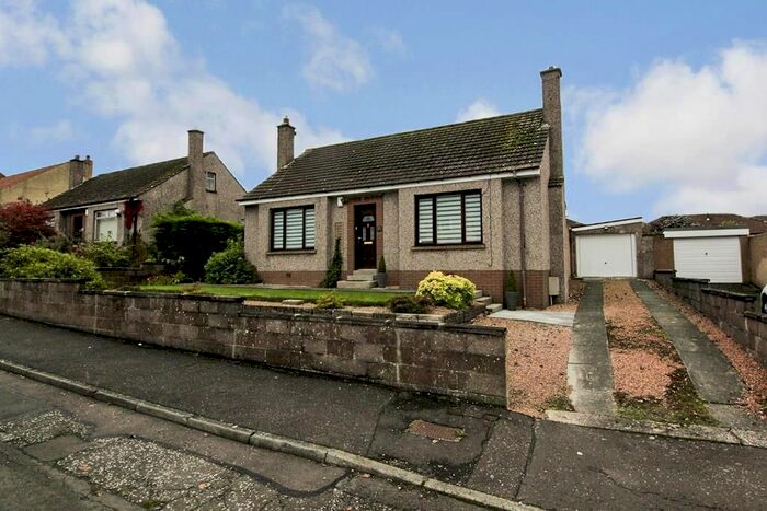 2 Bedroom Detached Bungalow To Rent In Forth Park Gardens, Kirkcaldy, Fife KY2