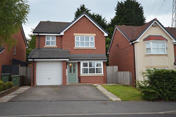 3 Bedroom Detached House For Sale In Mapplewell Road, Castleford, WF10