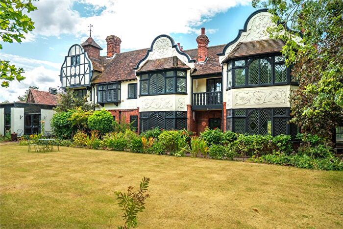 6 Bedroom Detached House For Sale In Hunsdon Road, Widford, Ware, Hertfordshire, SG12