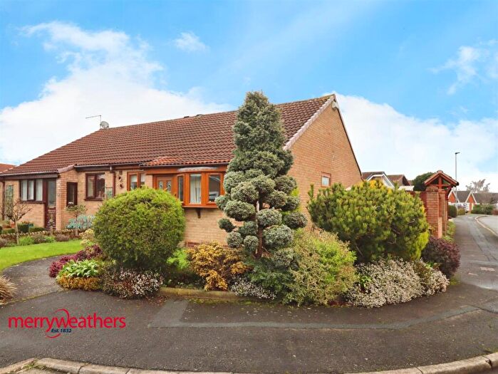 2 Bedroom Semi-Detached Bungalow For Sale In Radford Close, Ravenfield, Rotherham., S65