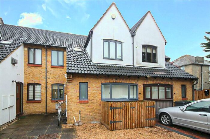 4 Bedroom Terraced House To Rent In Elsworth Place, Cambridge, CB2