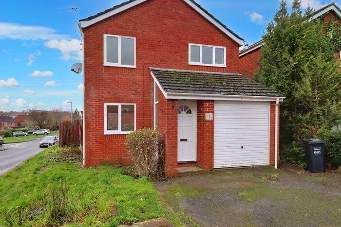 3 Bedroom Detached House To Rent In Hood Close, Glastonbury, BA6