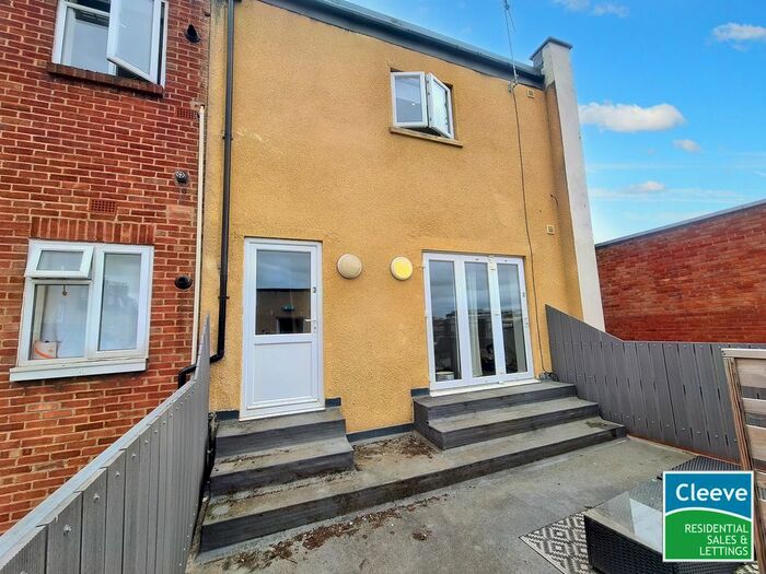 2 Bedroom Flat To Rent In High Street, Cheltenham, GL50