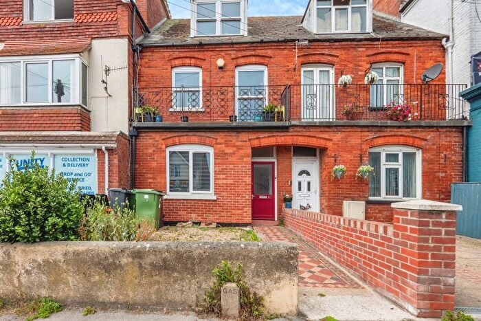 1 Bedroom Flat For Sale In Portland Road, Weymouth, DT4
