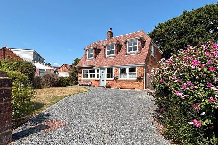 4 Bedroom Detached House For Sale In Chester Crescent, Lee-On-The-Solent, PO13