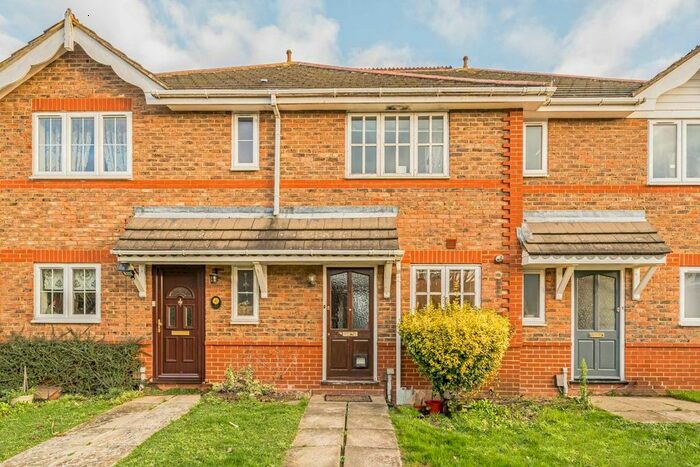 2 Bedroom Property To Rent In Archdale Place, New Malden, KT3