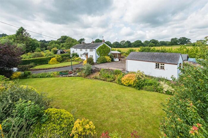 4 Bedroom Semi-Detached House For Sale In Woodside Cottages, Longley Lane, Kelsall, CW6