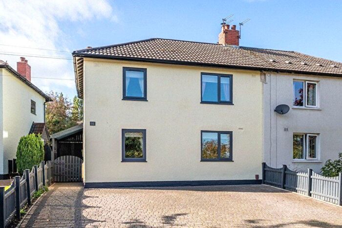 3 Bedroom Semi Detached House For Sale In Moorland Avenue, Oxley, Wolverhampton, West Midlands, WV10