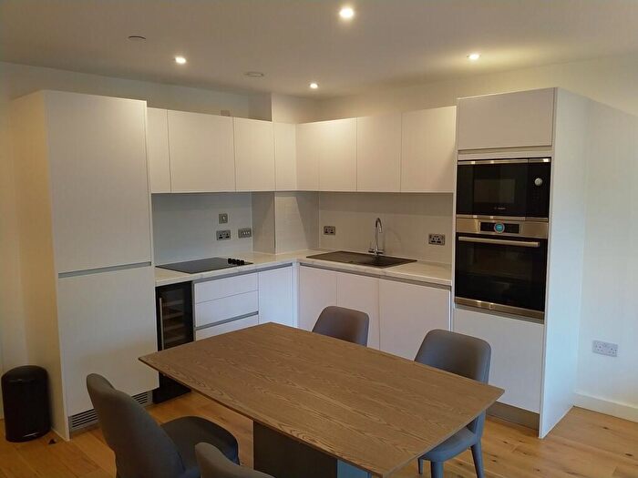 1 Bedroom Flat For Sale In Communication Row, Birmingham, West Midlands, B15