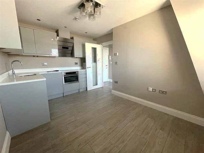 1 Bedroom Flat To Rent In Green Diamond, Bartholomew Square, Brighton, BN1