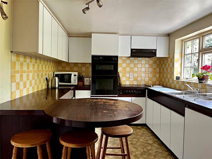 4 Bedroom Detached House For Sale In Canterton Lane, Brook, Lyndhurst, Hampshire, SO43