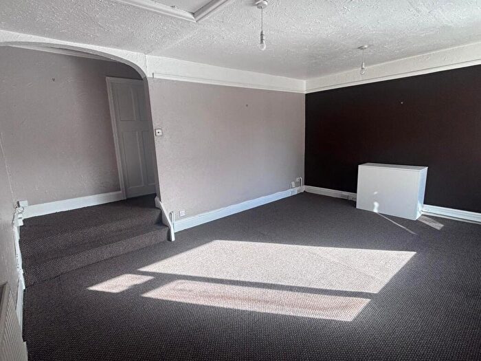 2 Bedroom Apartment To Rent In New Chester Road, Wirral, CH62