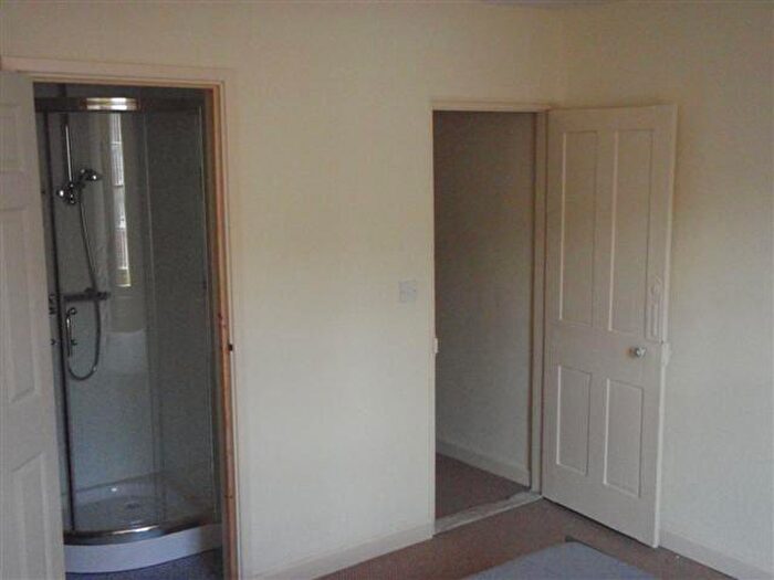 2 Bedroom House To Rent In Cross Street, Canterbury, CT2
