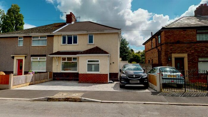 3 Bedroom Semi-Detached House To Rent In Burns Road, Sutton Manor, St. Helens, WA9