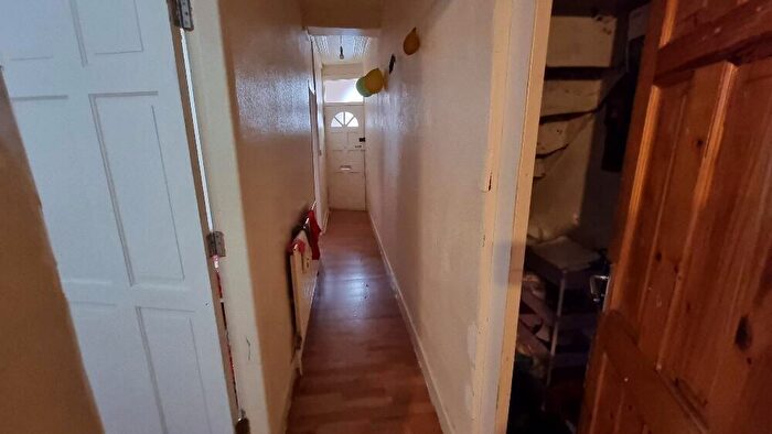 1 Bedroom Apartment For Sale In Sherrard Road, London, E12