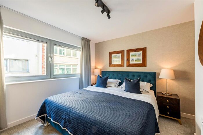 1 Bedroom Flat For Sale In Queens Road, Brighton, BN1