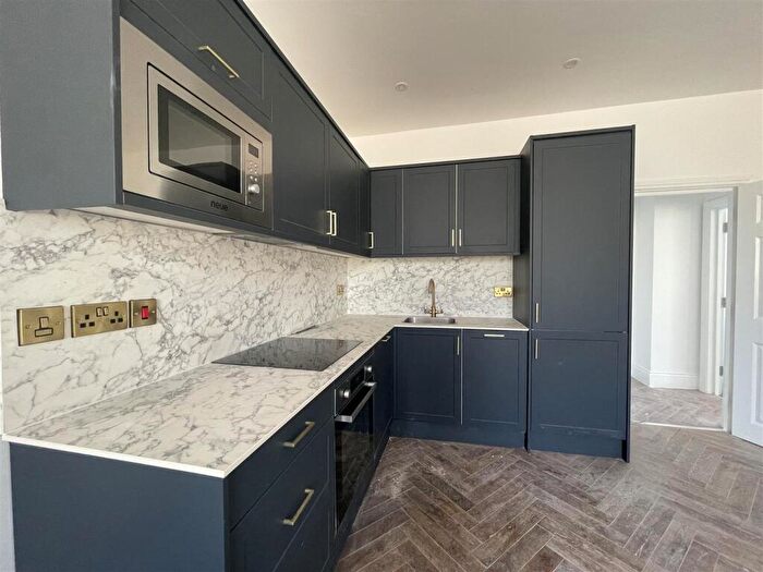 1 Bedroom Apartment To Rent In Clarence Yard, Brighton, BN1