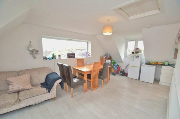 4 Bedroom Maisonette To Rent In Winchester City Centre, SO23