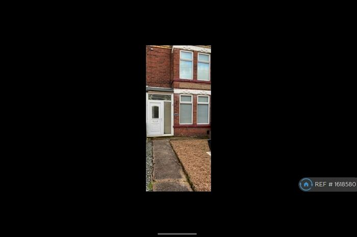 2 Bedroom Terraced House To Rent In Warneford Gardens, Hull, HU5