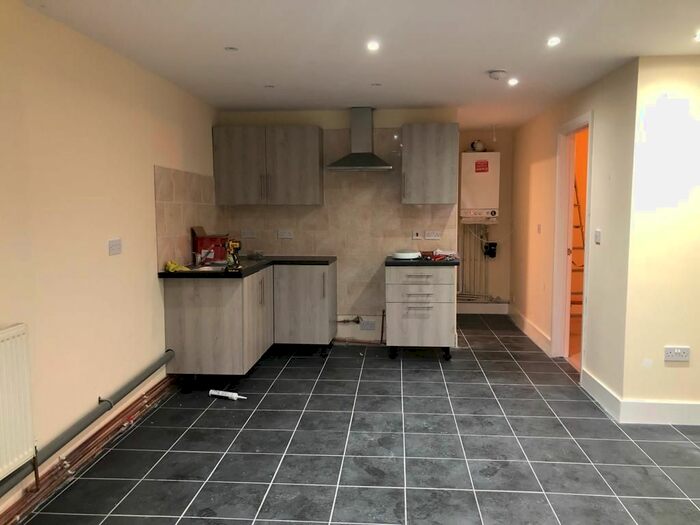 2 Bedroom Flat To Rent In Aldborough Road, Ilford, IG3