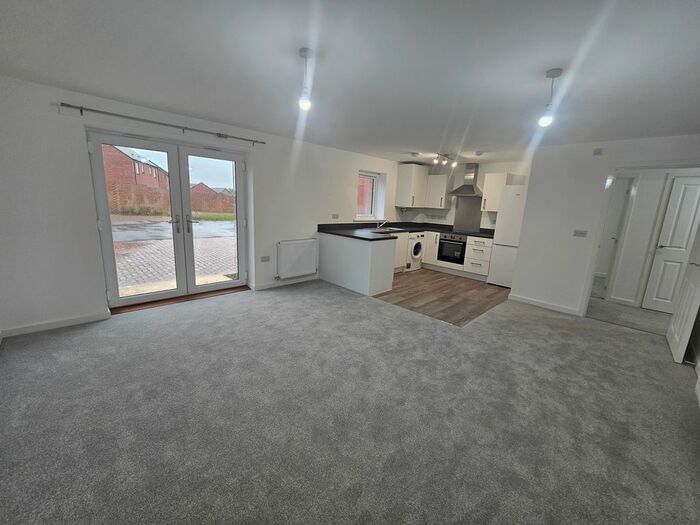 2 Bedroom Flat To Rent In Bevan Road, Leicester, LE4