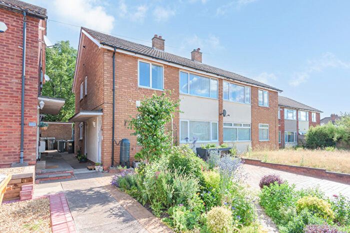 2 Bedroom Maisonette To Rent In Darnel Hurst Road, Sutton Coldfield, B75