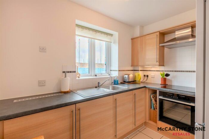 1 Bedroom Apartment For Sale In Booth Court, Handford Road, Ipswich, IP1