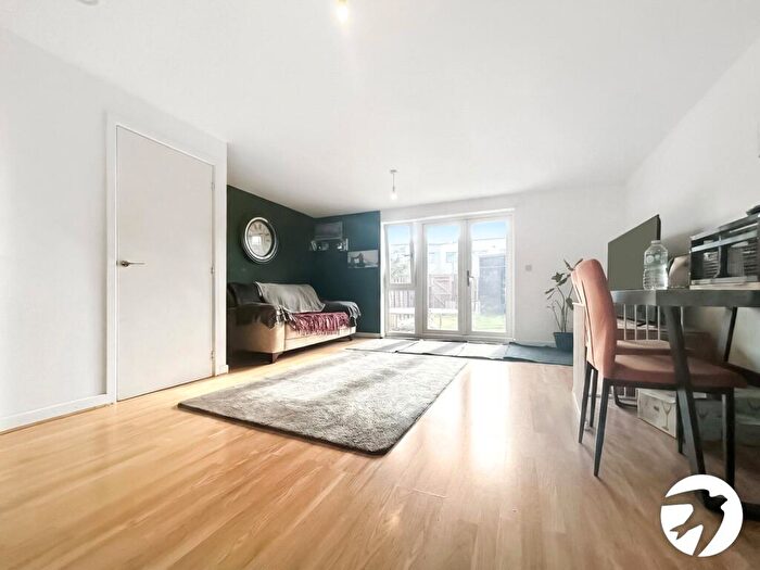 4 Bedroom Terraced House To Rent In Vimy Drive, Dartford, DA1