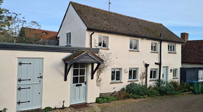 2 Bedroom Cottage For Sale In Long Crendon, Buckinghamshire, HP18