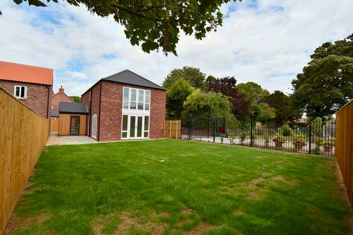 4 Bedroom Detached House To Rent In East Farm Lane, Fulstow, LN11