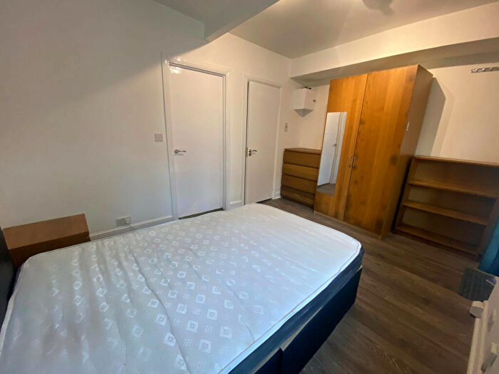 Studio To Rent In Self-Contained Studio @ Hackney, E5 - Photo 3