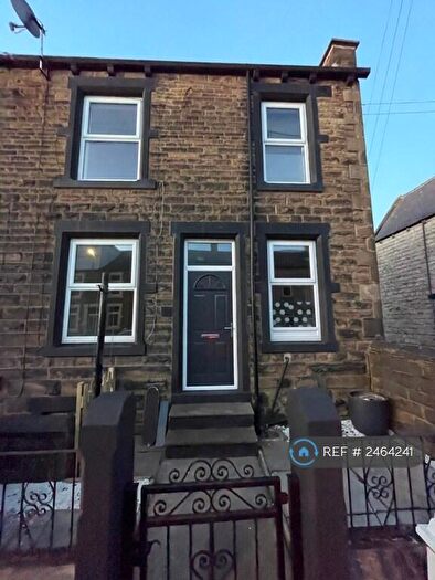3 Bedroom End Of Terrace House To Rent In Worrall Street, Leeds, LS27