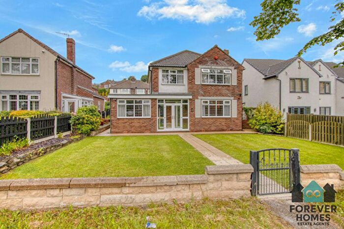 3 Bedroom Detached House For Sale In Rotherham Road, Barnsley, S71