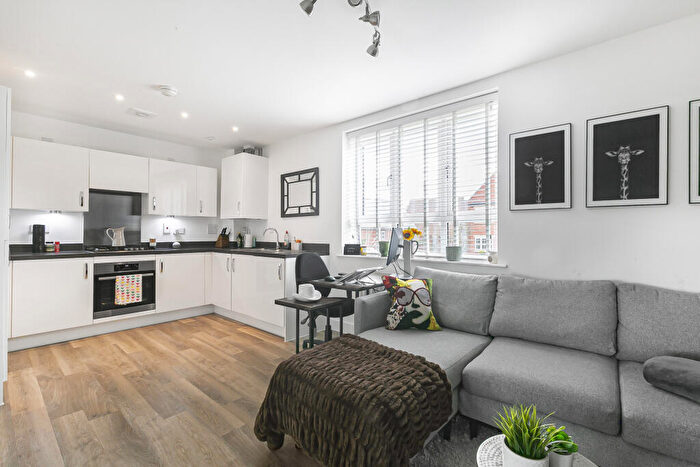 1 Bedroom Flat For Sale In Butterwick Way, Welwyn, Hertfordshire, AL6