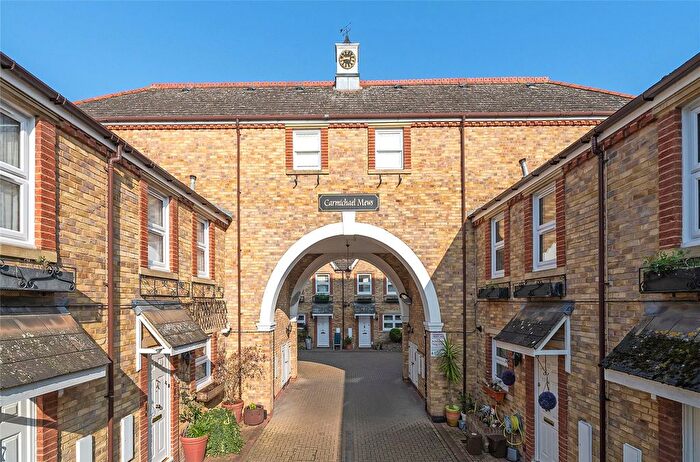3 Bedroom Flat For Sale In Carmichael Mews, Heathfield Road, Wandsworth, London, SW18