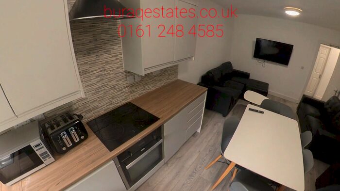 5 Bedroom Flat To Rent In Egerton Road, Fallowfield, Manchester M14