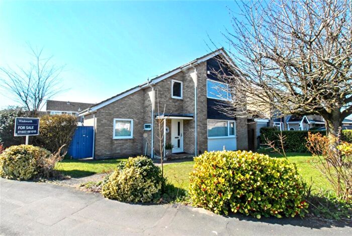 4 Bedroom Detached House For Sale In Cottinghams Drive, Hellesdon, Norwich, Norfolk, NR6