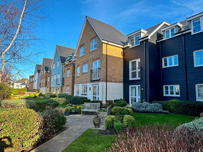 1 Bedroom Retirement Property For Sale In Goodwin Lodge, Ark Lane, Deal, Kent, CT14