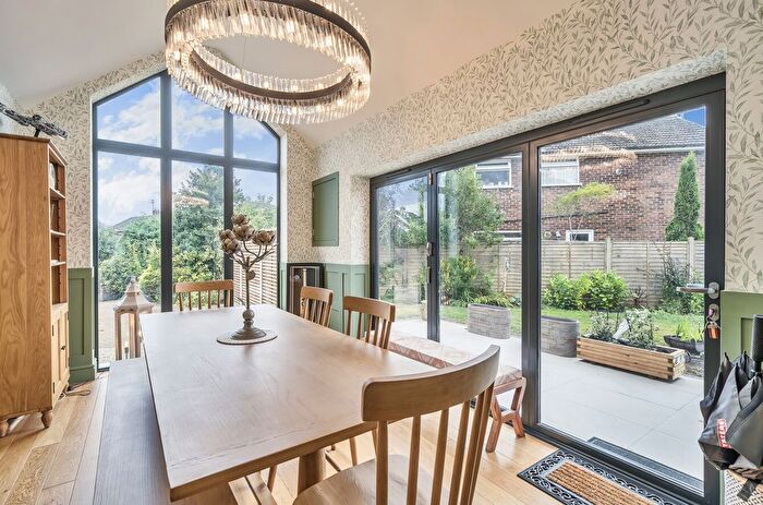 3 Bedroom Detached House For Sale In Ermin Close, Baydon, Baydon, SN8