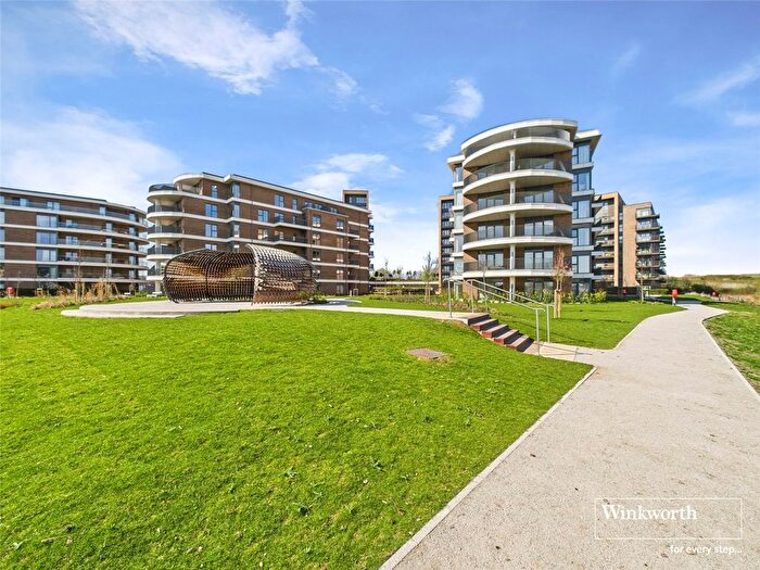 2 Bedroom Flat To Rent In Flagstaff Road, Reading, Berkshire, RG2