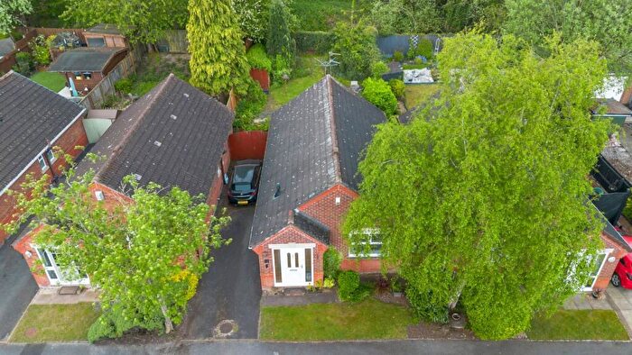 2 Bedroom Detached Bungalow For Sale In Brancaster Drive, Lowton, Warrington, WA3