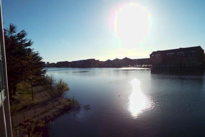 2 Bedroom Flat To Rent In City Wharf, Cardiff CF10