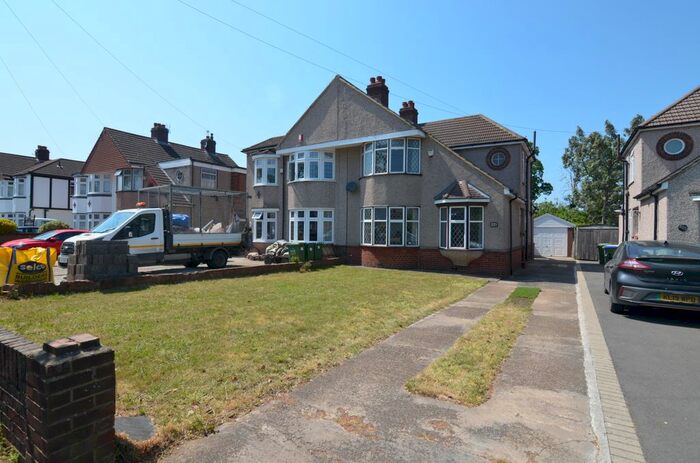 4 Bedroom Semi-Detached House To Rent In Hurst Road, Sidcup, DA15