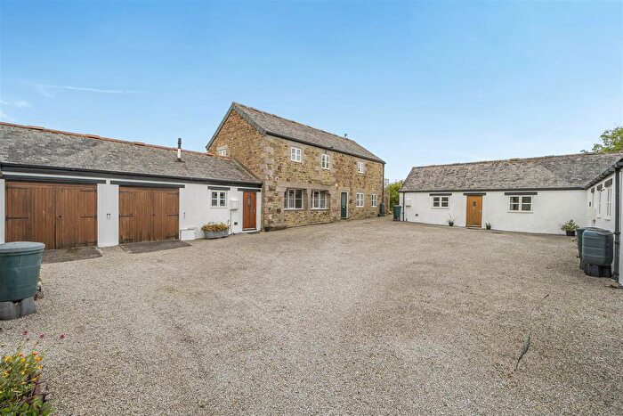 4 Bedroom Barn Conversion For Sale In Mawgan, Helston, TR12