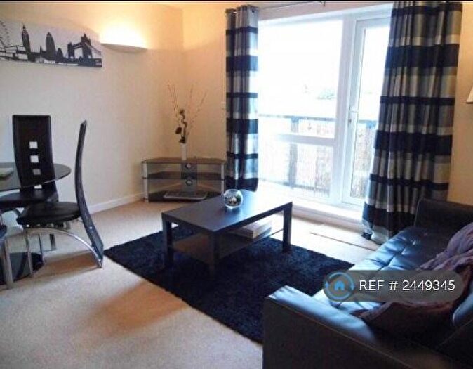 1 Bedroom Flat To Rent In Stockport Road, Manchester, M13