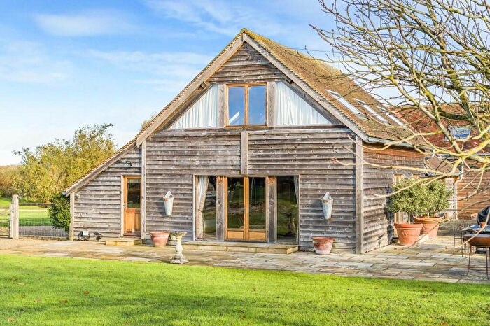 2 Bedroom Barn Conversion To Rent In Ascott, Oxford, OX44