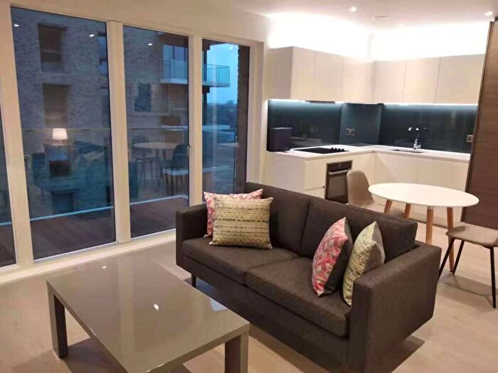 1 Bedroom Apartment For Sale In Marsden House, Pegler Square, Kidbrooke, Greenwich, SE3