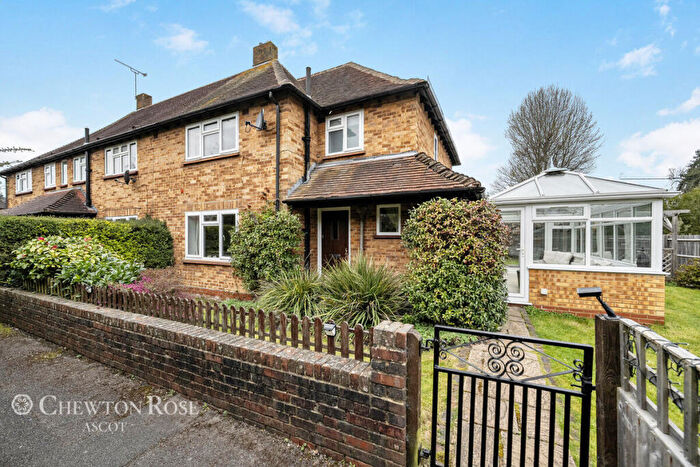 3 Bedroom Terraced House For Sale In Kennel Close, Ascot, SL5