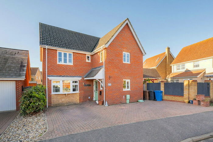 4 Bedroom Detached House For Sale In Great Cornard, Sudbury, Suffolk, CO10